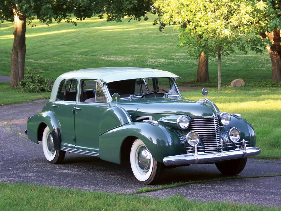  Cadillac Series 60 Special Sedan 1940 года  (фото 12 из 12)